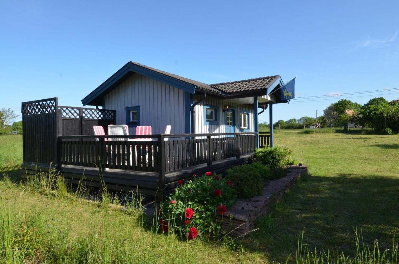 Rosenborgs Friluftspensionats Stugor Med Koek Farjestaden Exterior photo